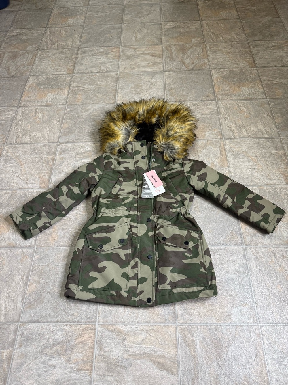 Urban Republic Camouflage Hooded Jacket Girls Size Medium  Green NWT